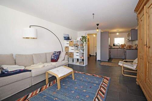 Wohnzimmer - 2 Zimmer Etagenwohnung zur Miete in Beilstein / Schmidhausen