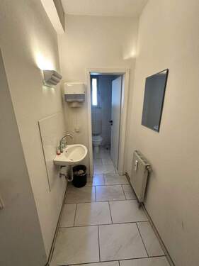 Souterrain - Vorraum Gäste-WC - 