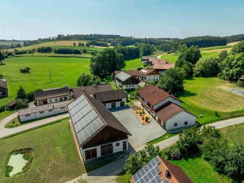 Luftaufmahme - 9 Zimmer Einfamilienhaus in Dietersburg / Breitenbach
