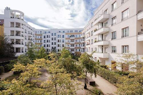 Aussicht von der Loggia - Etagenwohnung mit 125,00 m² in Berlin zum Kaufen