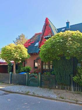 Willkommen - 5 Zimmer Einfamilienhaus zum Kaufen in Hamburg