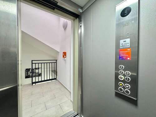 Aufzug - 2 Zimmer Etagenwohnung in Leipzig