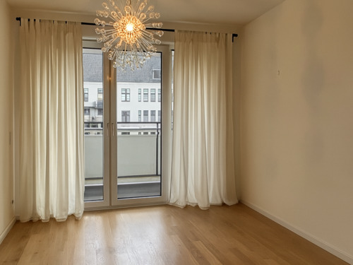 Schlafzimmer (ohne Vorhänge und Lampe) - 