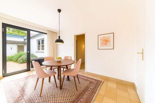 Essen virtuell möbliert - 