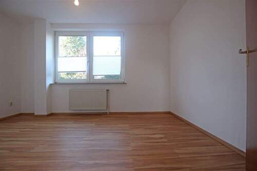Schlafzimmer - Bild 2 - Etagenwohnung mit 75,30 m&sup2; in Escheburg zur Miete
