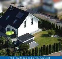 Einziehen und wohlfühlen leicht gemacht: Attraktives und sehr gepflegtes Einfamilienhaus mit Doppelgarage, EBK, Kamin und Solarthermie - Leipzig Burghausen-Rückmarsdorf