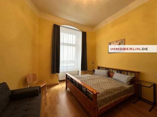 3 - 2 Zimmer Etagenwohnung in Berlin