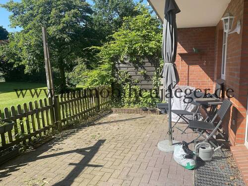 Terrasse rechts - Etagenwohnung mit 72,80 m&sup2; in Norderstedt zur Miete