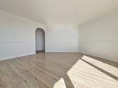 Wohn-/Schlafraum mit Blick zum Flur - Etagenwohnung mit 39,00 m² in Sylt/Westerland zum Kaufen