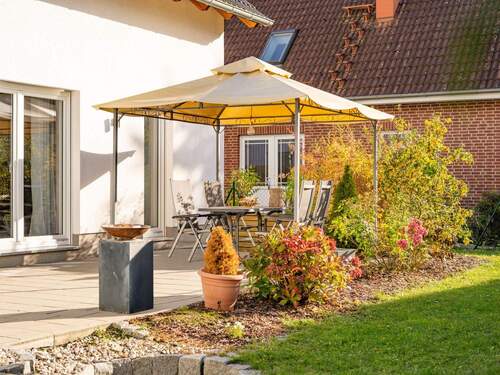 Detail Terrasse Einfamilienhaus Großpösna - Einfamilienhaus mit 130,00 m² in Großpösna zum Kaufen