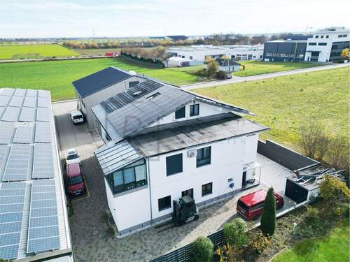 Drohnenaufnahmen - 6 Zimmer Mehrfamilienhaus, Wohnhaus zum Kaufen in Bobingen