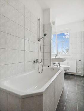 Badezimmer Ansicht 1 - 4 Zimmer Etagenwohnung in Neustadt in Sachsen