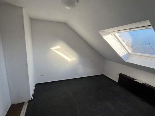 Büro / Kinderzimmer Dachgeschoss - 