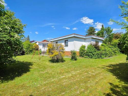 Südwestansicht - 8 Zimmer Einfamilienhaus zum Kaufen in Coburg
