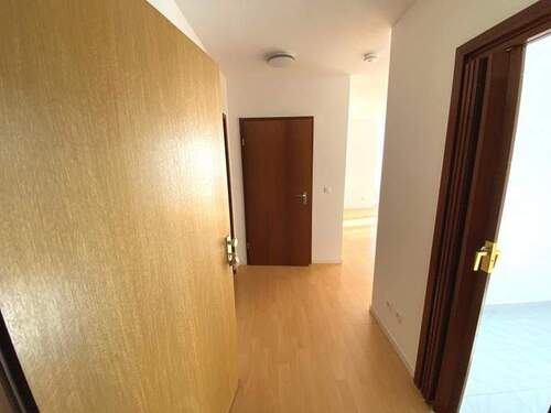 Flur - 2 Zimmer Etagenwohnung in Plauen