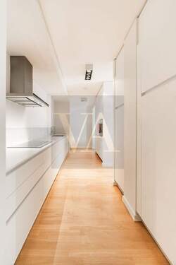 Yoo-B102-16.jpg - 