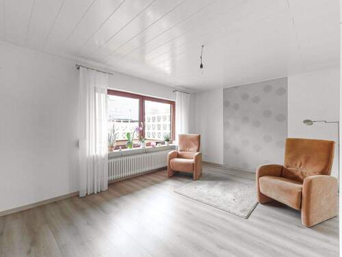 Wohnzimmer - 4 Zimmer Einfamilienhaus in Itzehoe