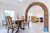 mit Steinrundbogen ins Esszimmer - 