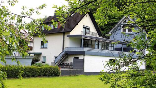 Südseite - 1 Zimmer Mehrfamilienhaus, Wohnhaus in Ringgau