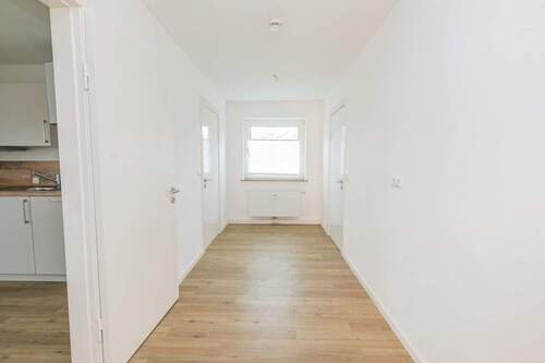 Flur - 2 Zimmer Etagenwohnung zur Miete in Drochtersen / Dornbusch