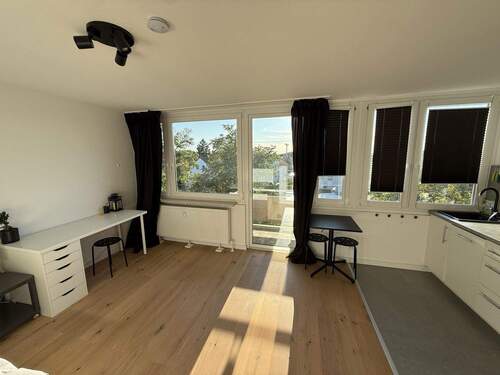 Schlaf- & Wohnbereich - 1 Zimmer Etagenwohnung zur Miete in München