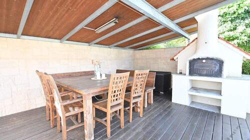 Überdachter Freisitz - 