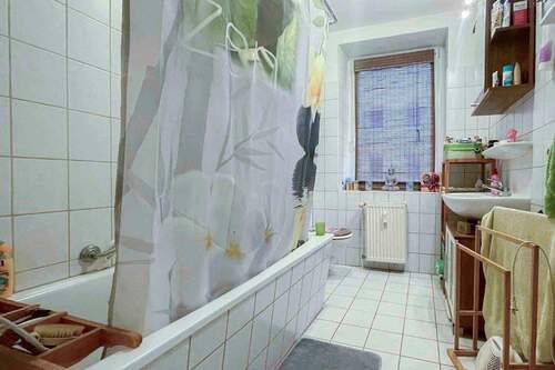 Bad - Einfamilienhaus in Magdeburg zum Kaufen