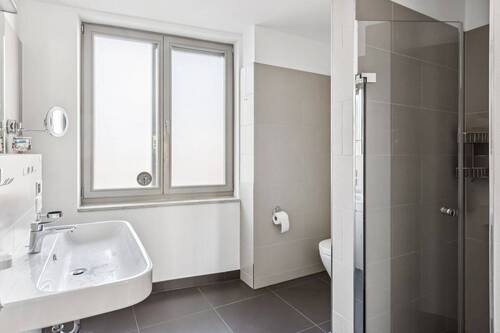 1. OG Duschbad - 