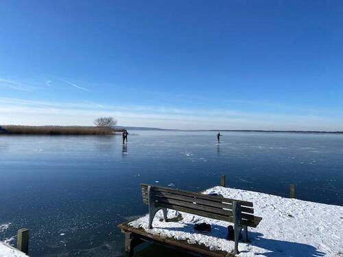 Eisfläche im Winter - 