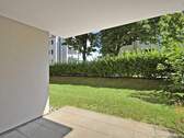 Überdachte Terrasse mit eigenem Garten - 3 Zimmer Etagenwohnung in Ludwigsburg
