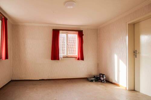 Zimmer 1 OG - 6 Zimmer Einfamilienhaus in Filderstadt