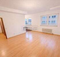 Toplage Köln-Sülz: Bezugsfreie 2-Zimmer-Wohnung