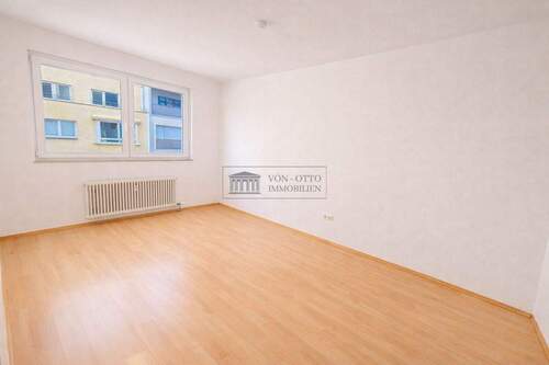 Schlafzimmer - 2 Zimmer Etagenwohnung in Köln