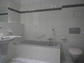 Bad mit Wanne und - 
