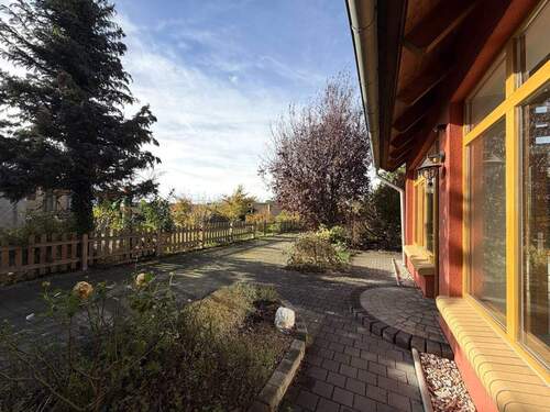 Innenhof - Doppelhaushälfte mit 185,40 m² in Sandersdorf-Brehna/ Zscherndorf zum Kaufen