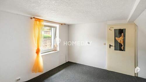 1. OG Schlafzimmer 1 1 - 