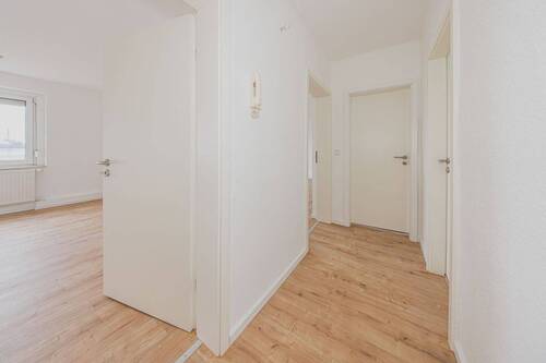 Referenz Flur - 4 Zimmer Etagenwohnung in Kitzscher