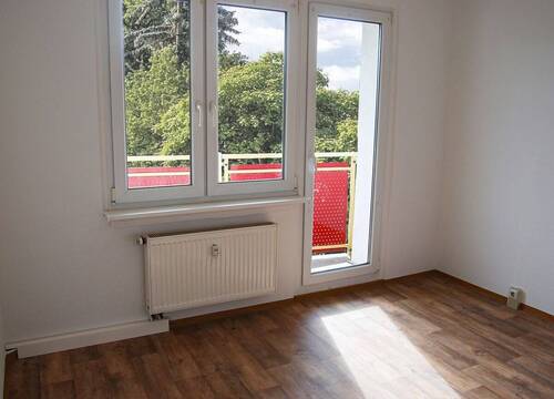 Wohnzimmer - 2 Zimmer Etagenwohnung in Großengottern