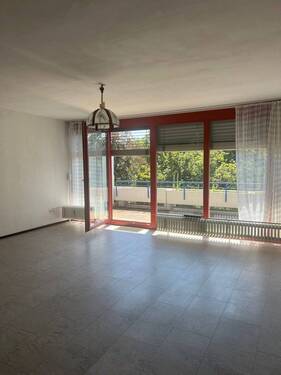 Bild 2 - 3 Zimmer Etagenwohnung zum Kaufen in Saarbrücken