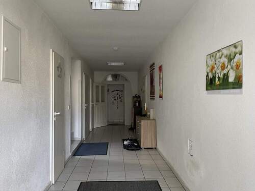 Hausflur - 2 Zimmer Etagenwohnung zur Miete in Bad Lobenstein