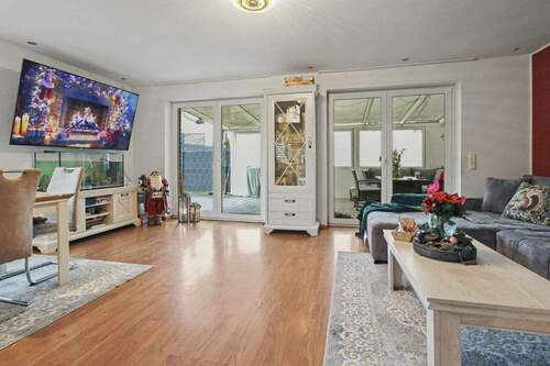 02 Wohnzimmer - 4 Zimmer Doppelhaushälfte zum Kaufen in Geseke