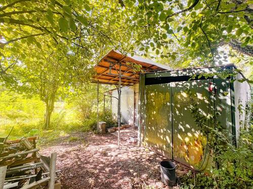einfache Holz- und Metallbauten - 