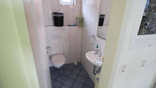 WC - 3 Zimmer Büro in Köln