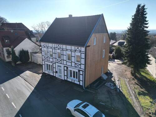 dji_fly_20260224_092606_335_1772014577485_photo.JP - Historische Doppelhaushälfte in neuem Glanz in Holzwickede-Opherdicke