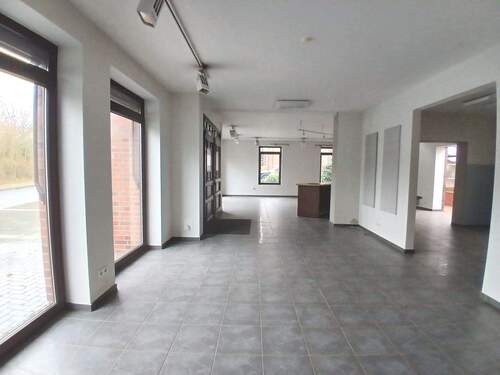 Gewerbe - Mehrfamilienhaus, Wohnhaus mit 155,00 m&sup2; in Bremervörde zum Kaufen