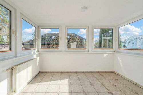 beheizte Veranda - Einfamilienhaus mit 124,00 m&sup2; in Falkensee zum Kaufen