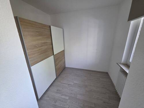 Ankleidezimmer - Etagenwohnung mit 86,00 m&sup2; in Saarbrücken - Rastpfuhl zur Miete