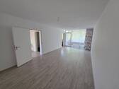 Wohn-/Esszimmer - 