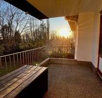 Sonnige Aussichten! Obergeschosswohnung mit wunderschönem Balkon und Blick ins Grüne - Überlingen