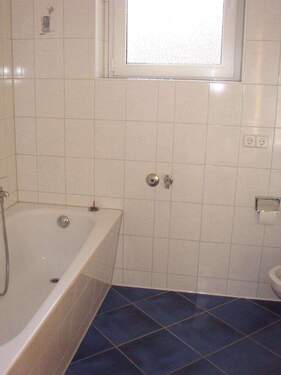 BAD - Etagenwohnung mit 52,40 m² in Chemnitz zur Miete